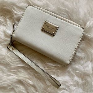 White Leather Michael Kors Wallet Hand Purse Modern Chic Sliver Accents